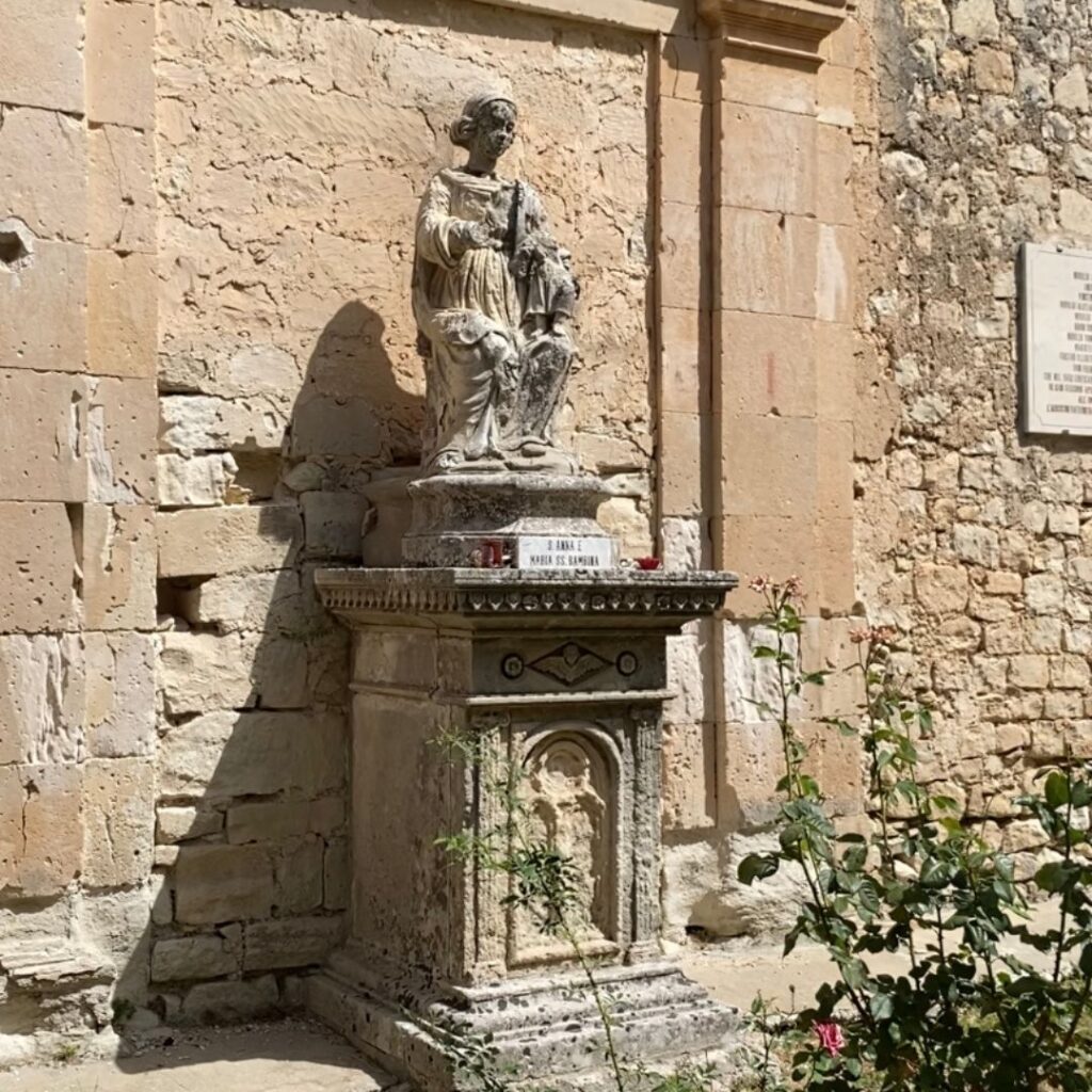 statue giardino ibleo