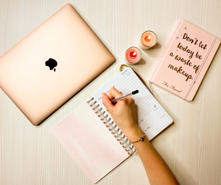 Buoni propositi 2021: perché tenere un diario personale può cambiarti la vita